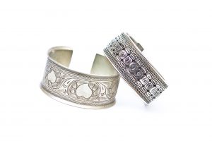 silver jewelry bracelet